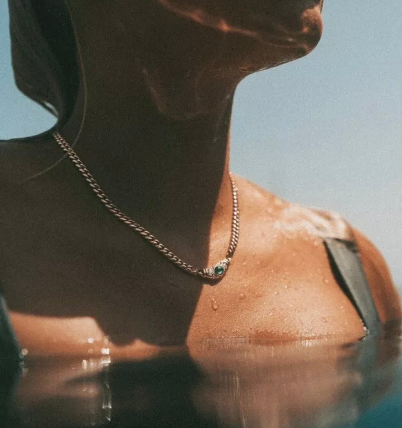 Bella Necklace – Inspired by Bella Hadid Complete With Gift Box