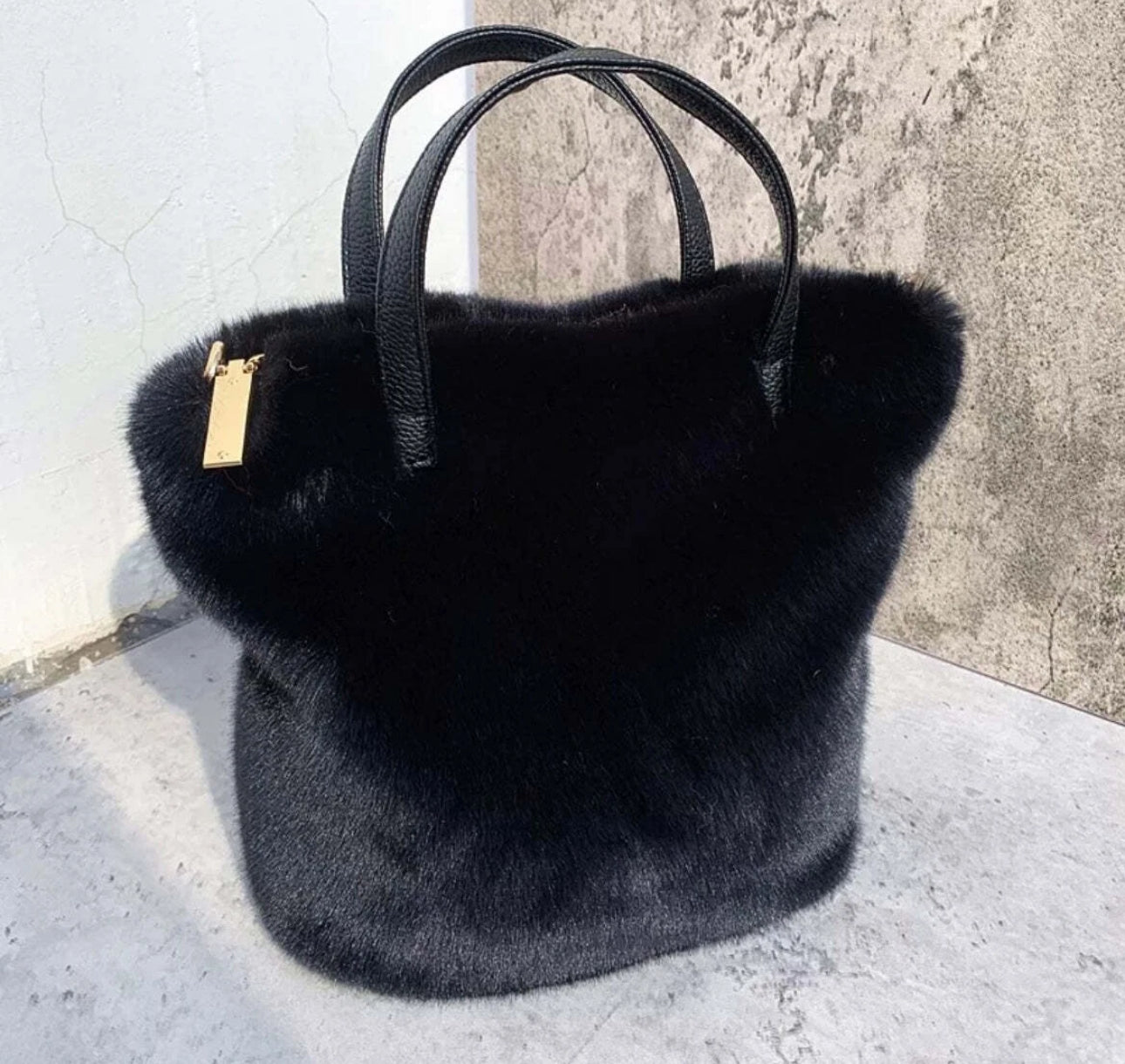 Luxe Faux Fur Handbag or Shoulder Bag Complete with gold chain